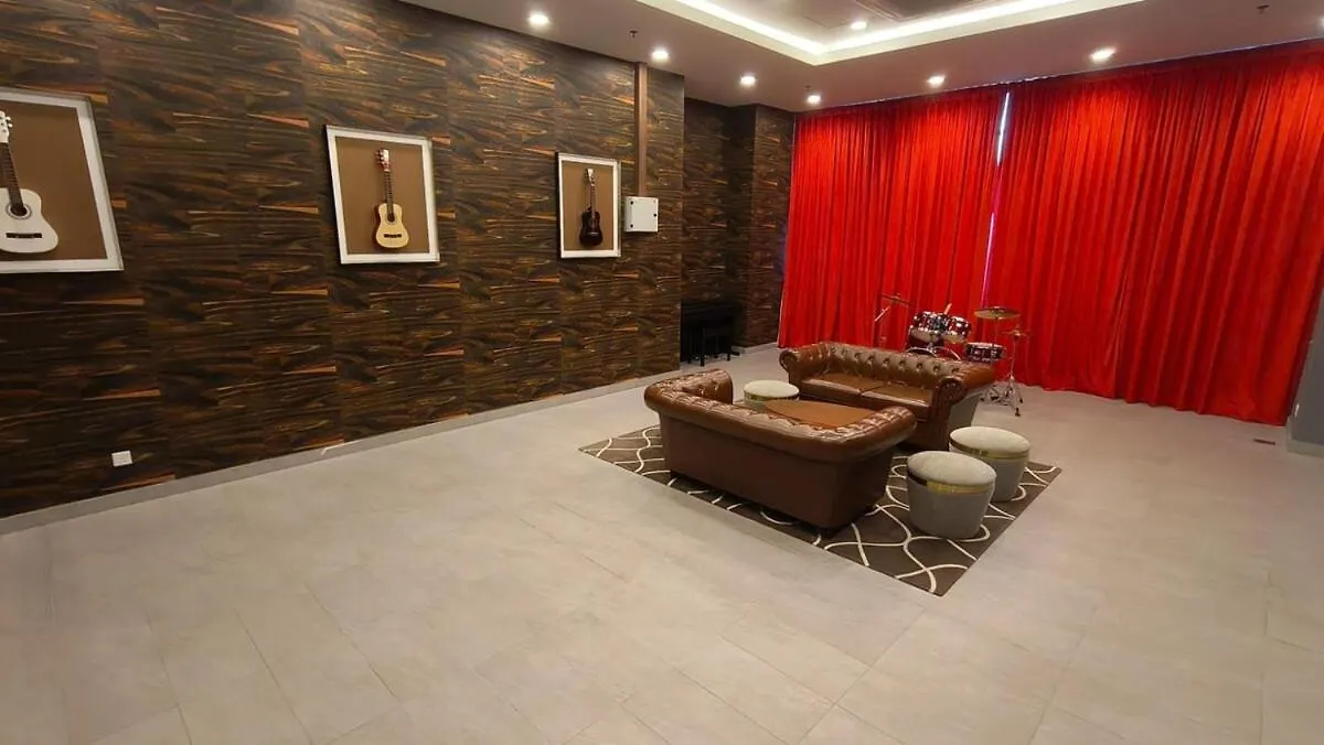 Joan'S Hideout Sky Trees Serviced Apartment 4 Pax Jb Aeon Bukit Indah 新山