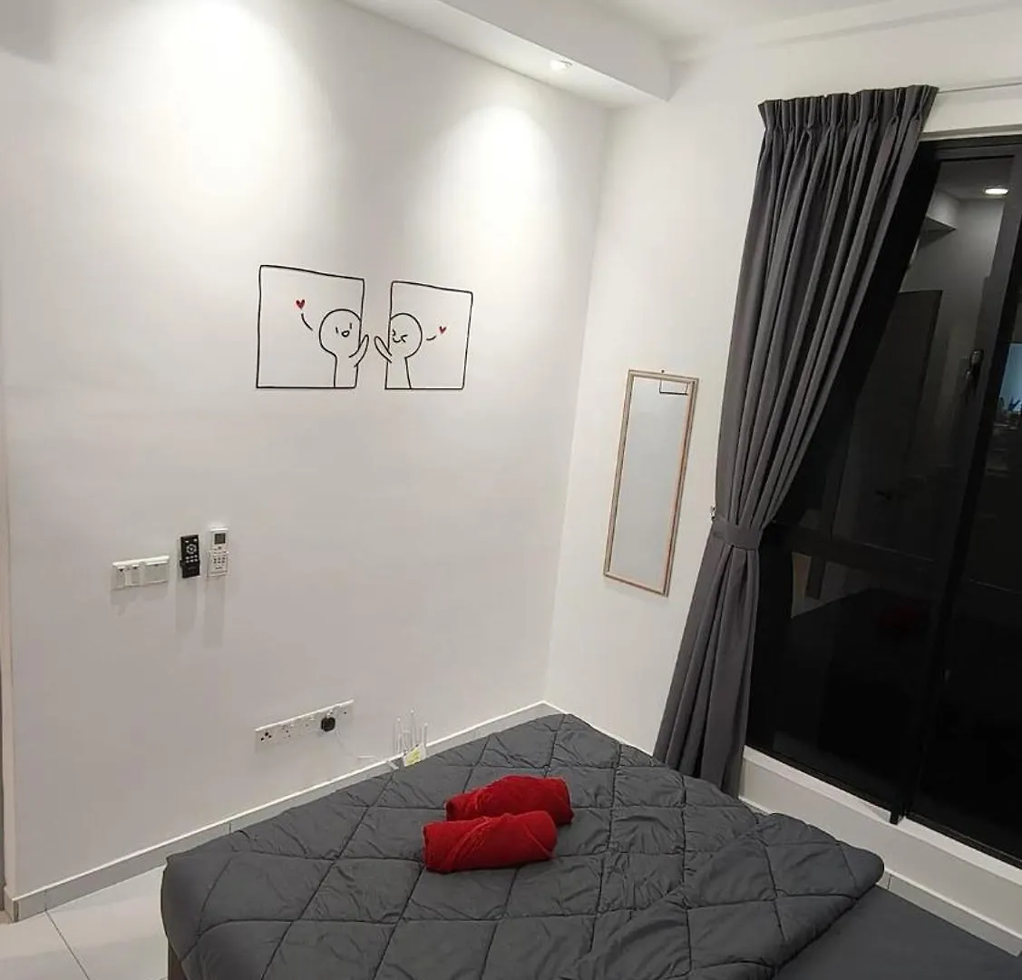 Joan'S Hideout Sky Trees Serviced Apartment 4 Pax Jb Aeon Bukit Indah 新山