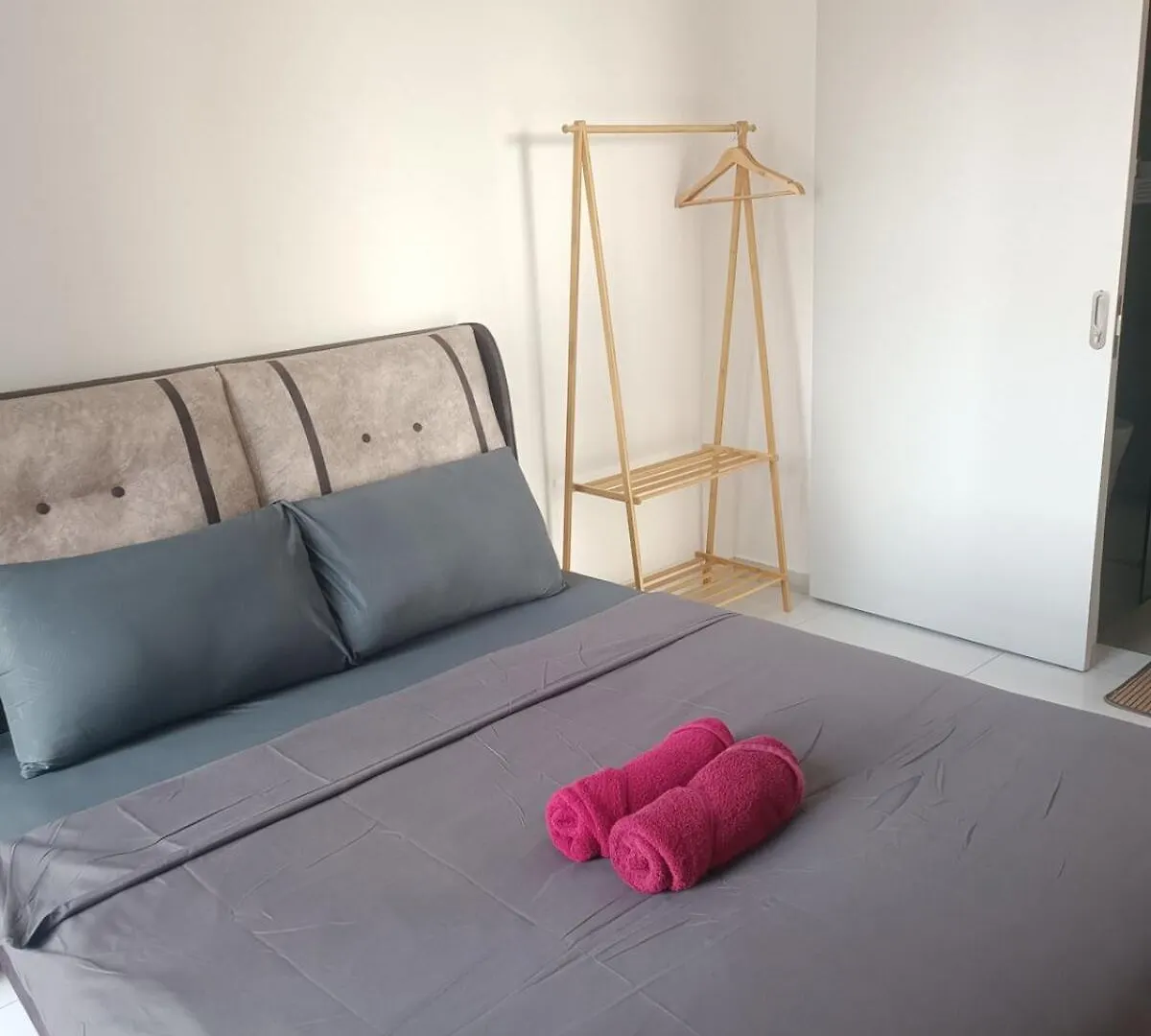 Joan'S Hideout Sky Trees Serviced Apartment 4 Pax Jb Aeon Bukit Indah 新山