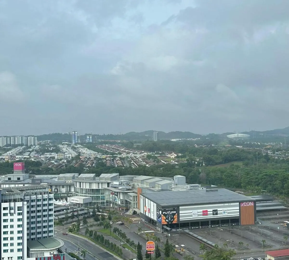 Joan'S Hideout Sky Trees Serviced Apartment 4 Pax Jb Aeon Bukit Indah 新山